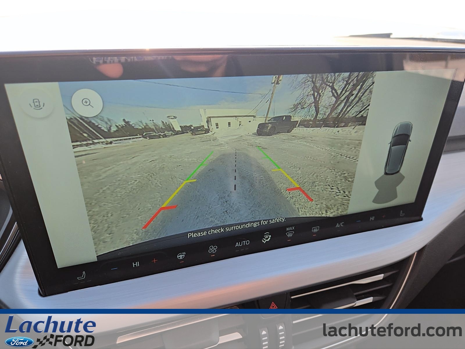 2025 Ford Escape - Image 19