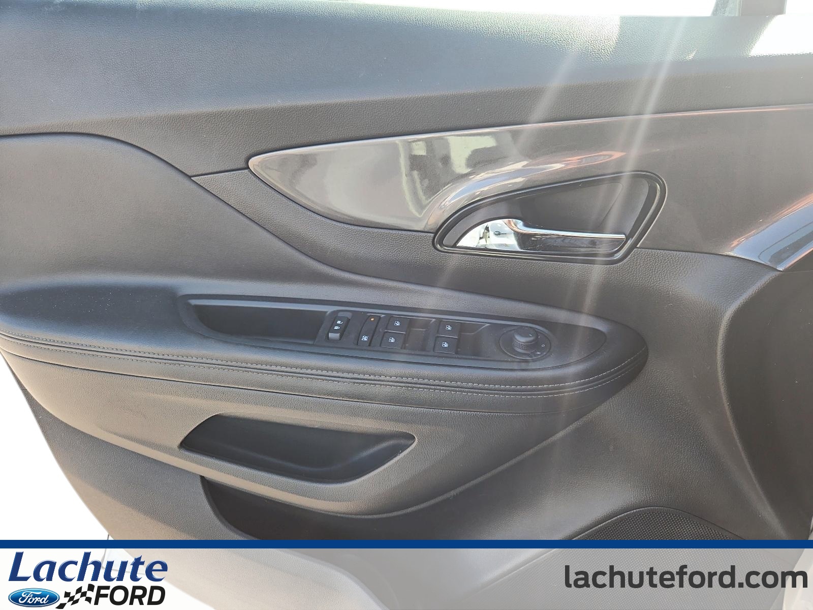 2019 Buick Encore - Image 12