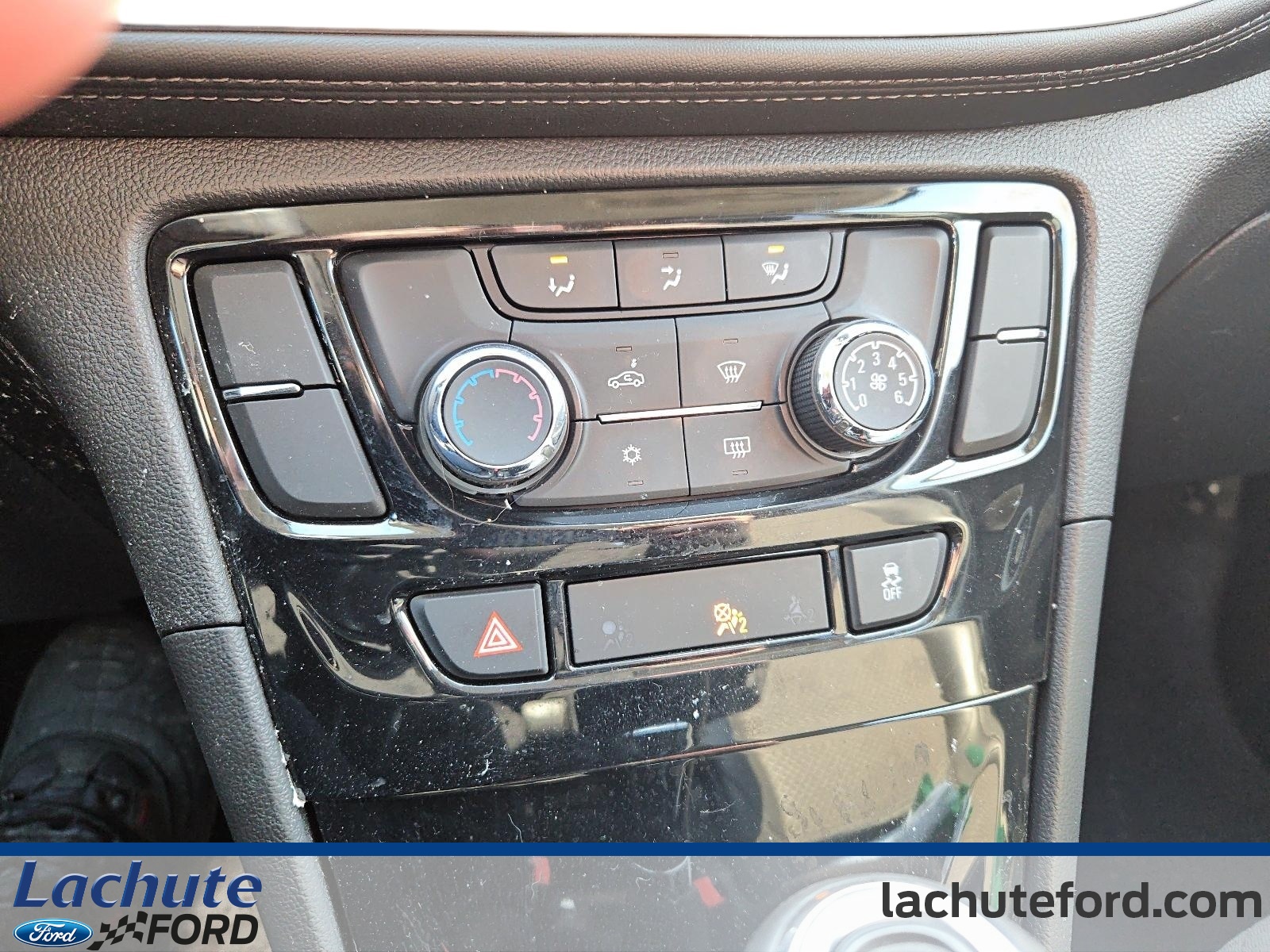 2019 Buick Encore - Image 21