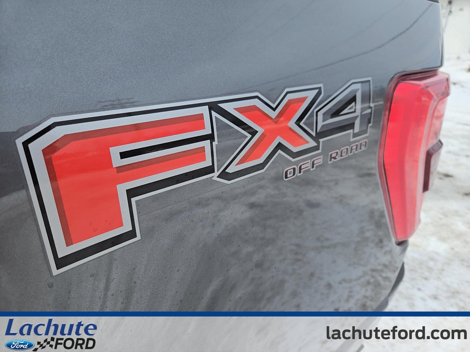 2022 Ford F-150 - Image 17