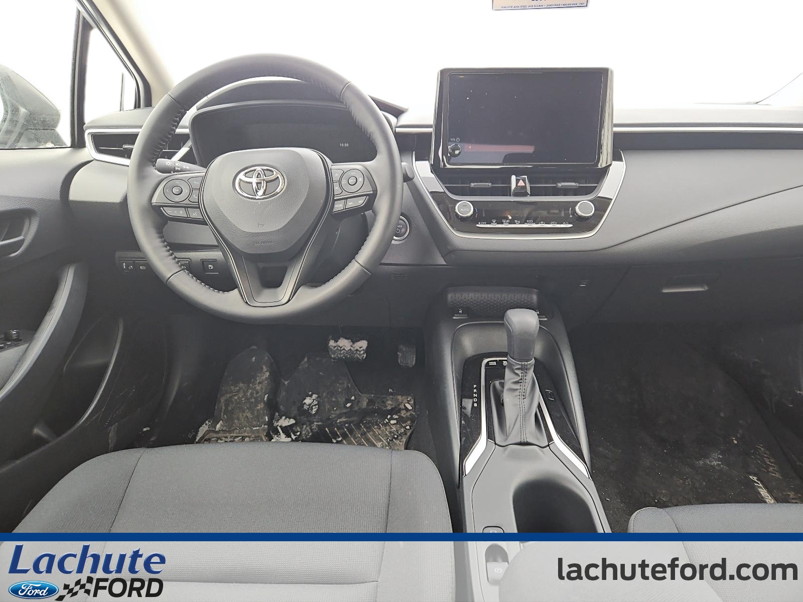 2025 Toyota Corolla - Image 11