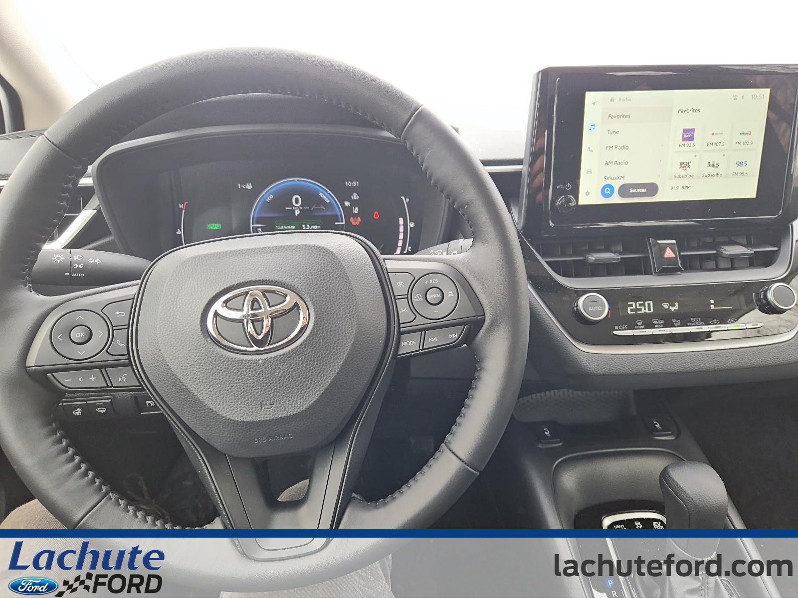 2025 Toyota Corolla - Image 15