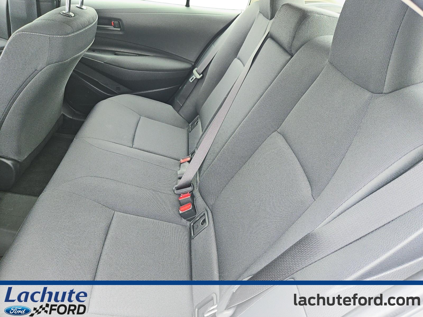 2025 Toyota Corolla - Image 23