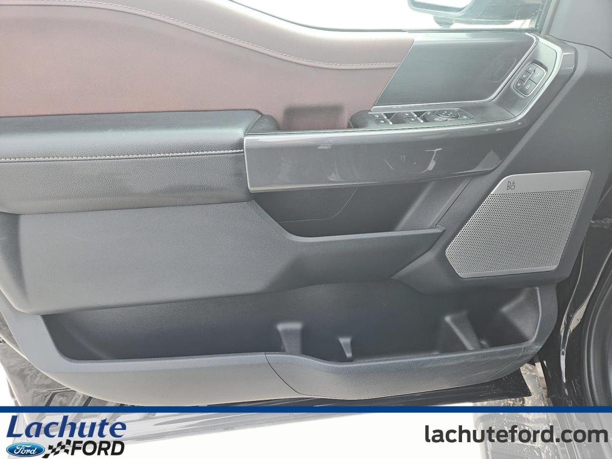 2022 Ford F-150 - Image 12