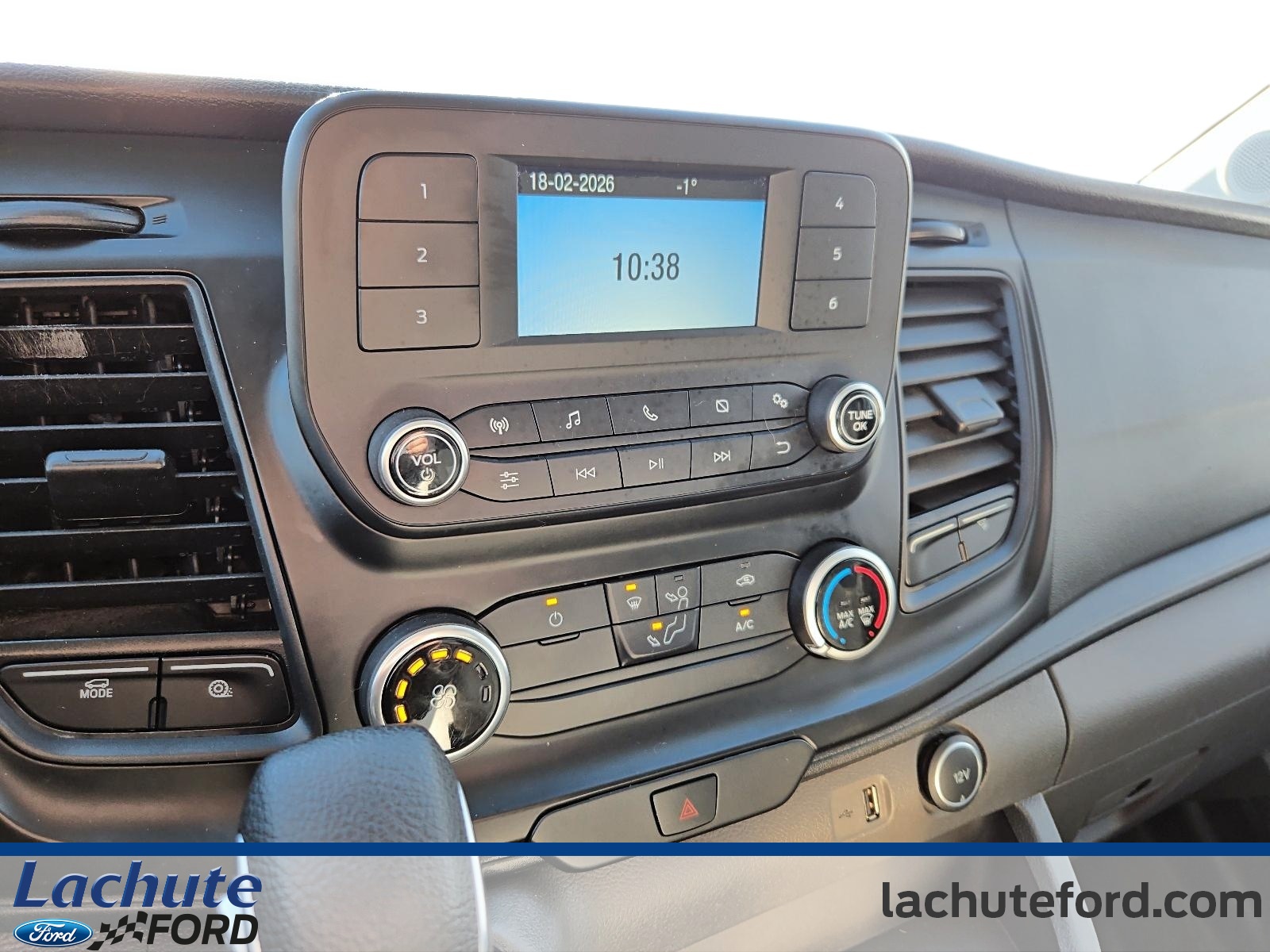 2021 Ford Transit - Image 12