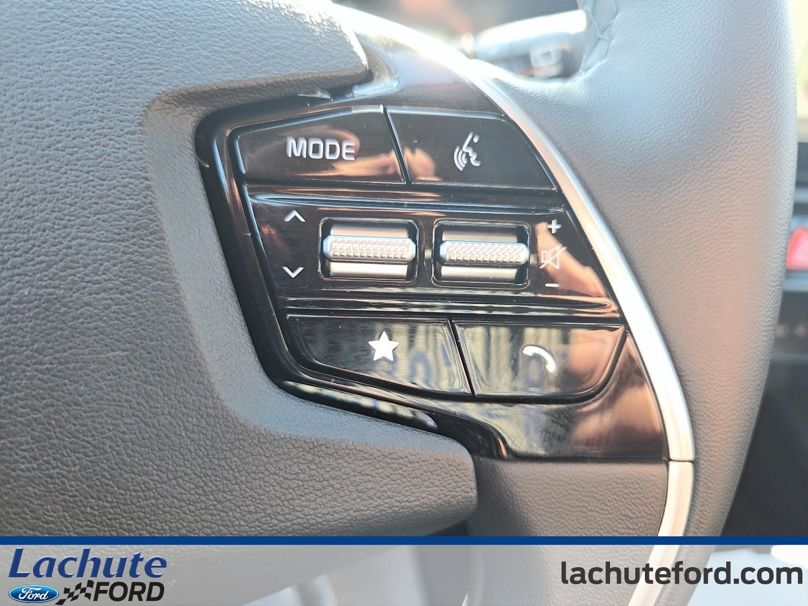 2025 Kia Niro - Image 20