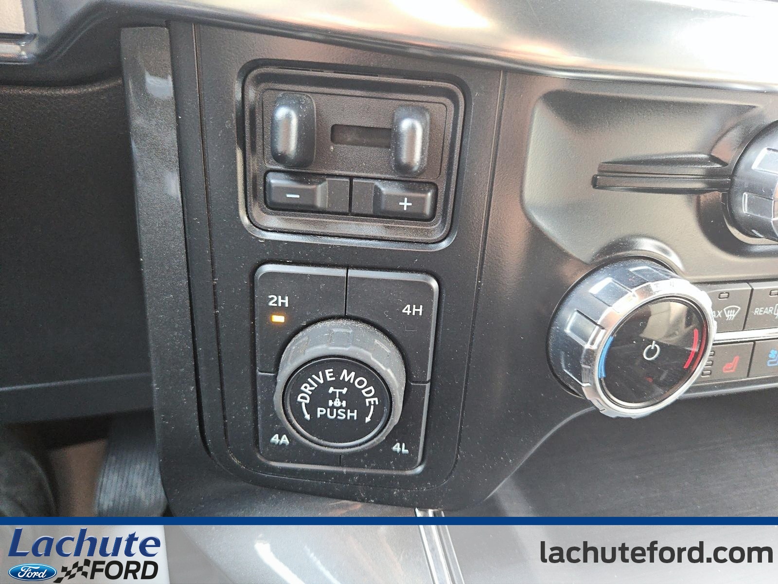 2022 Ford F-150 - Image 22