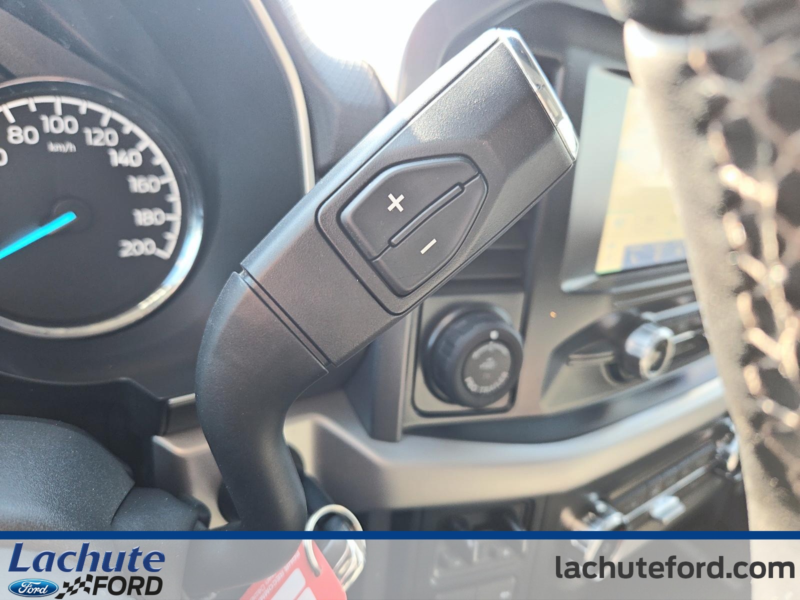 2023 Ford F-150 - Image 16