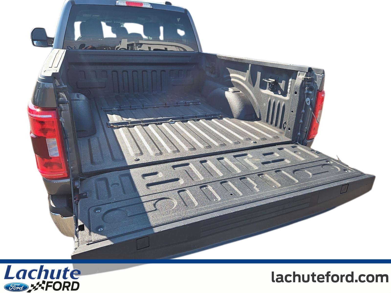 2023 Ford F-150 - Image 18