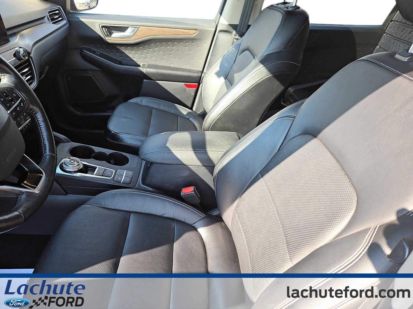 2020 Ford Escape - Image 10