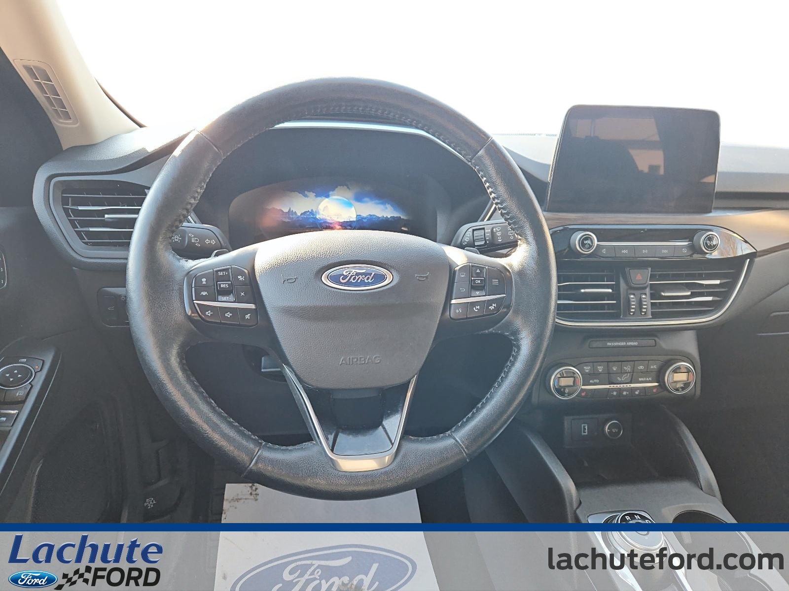 2020 Ford Escape - Image 12