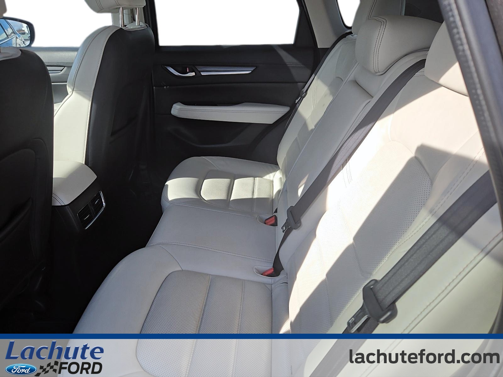 2017 Mazda CX-5 - Image 24