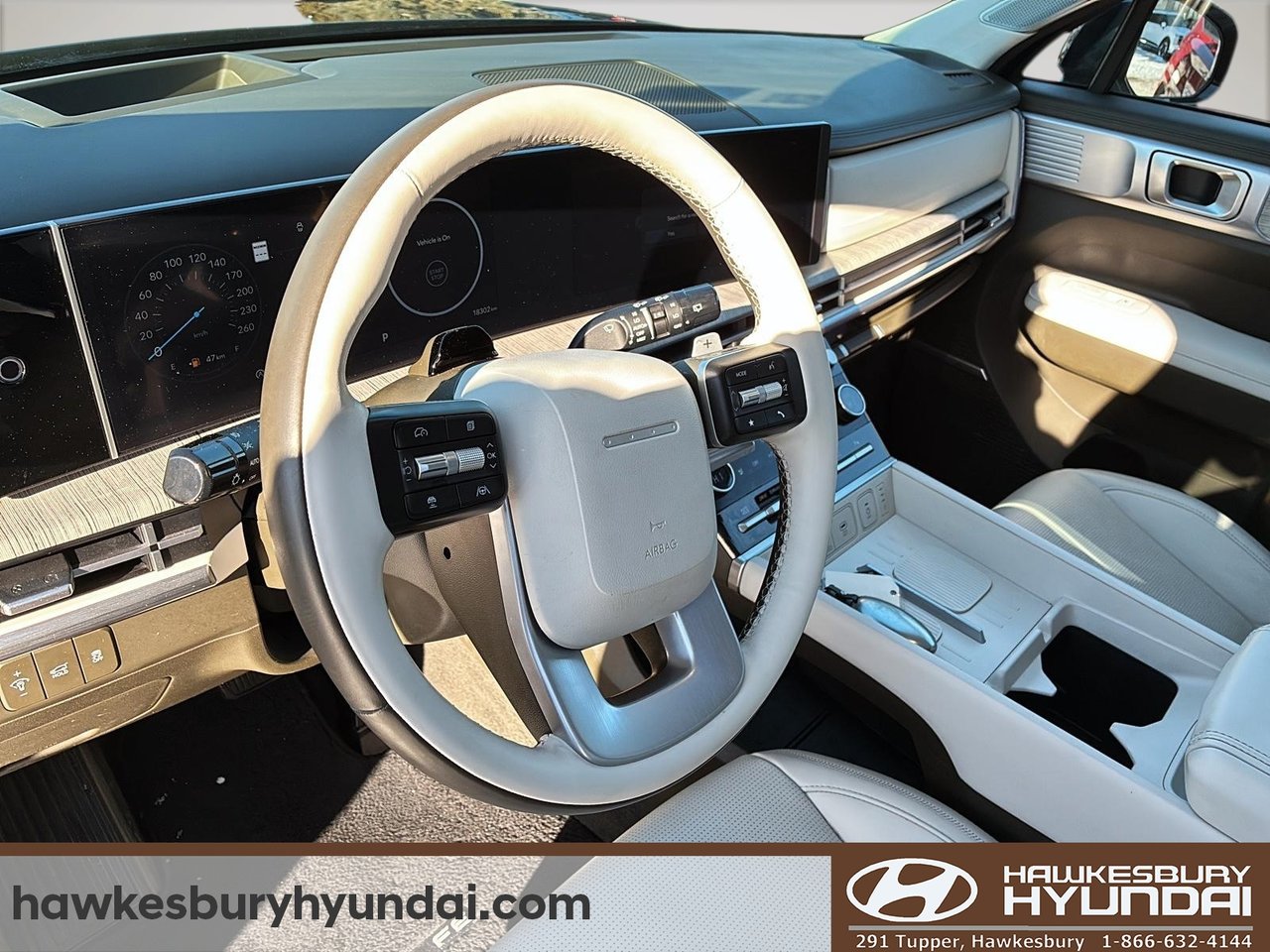 2025 Hyundai Santa Fe - Image 12