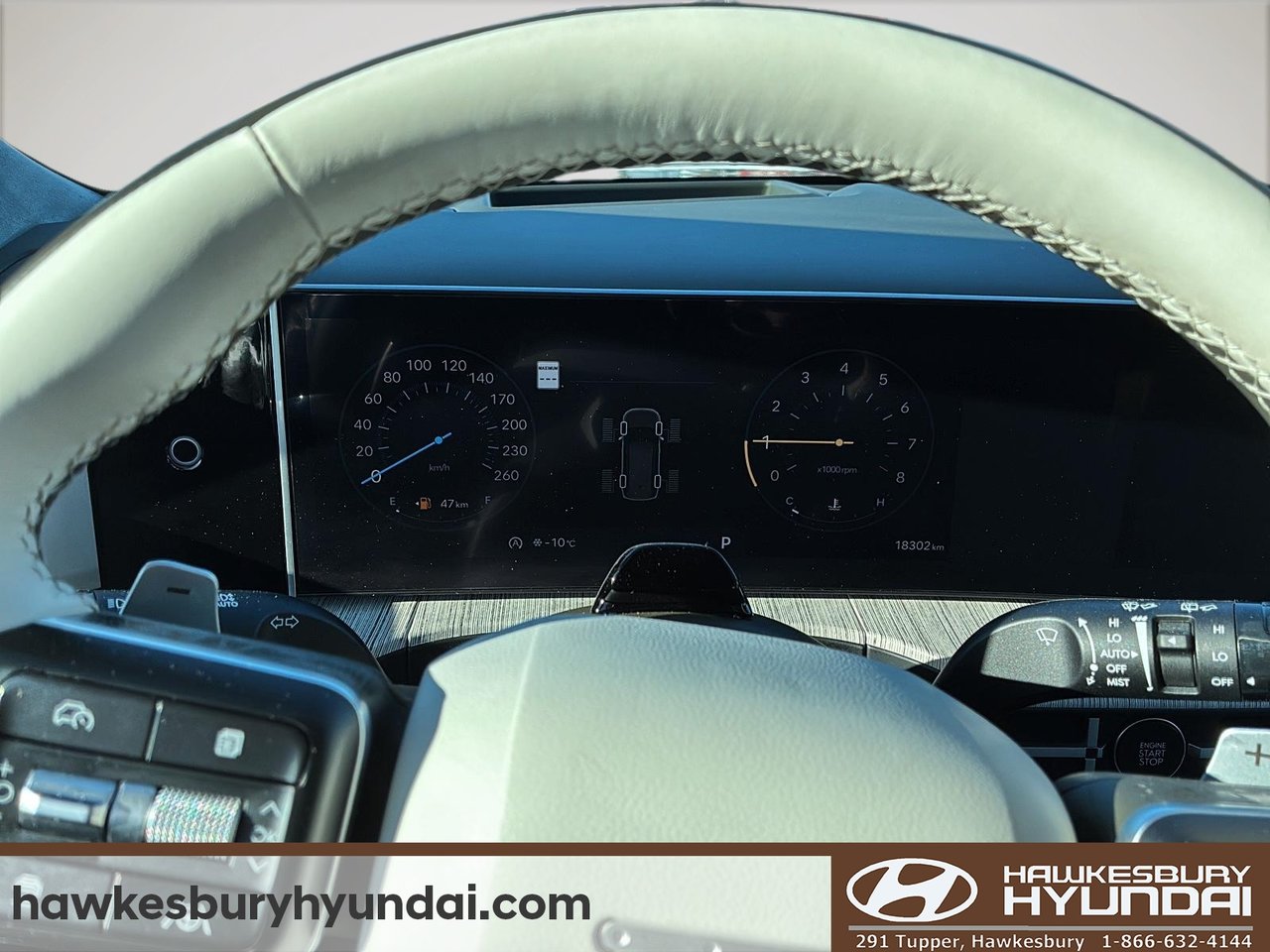 2025 Hyundai Santa Fe - Image 14