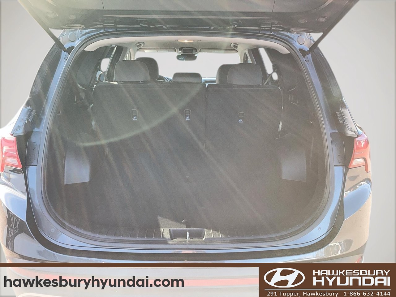 2022 Hyundai Santa Fe - Image 7