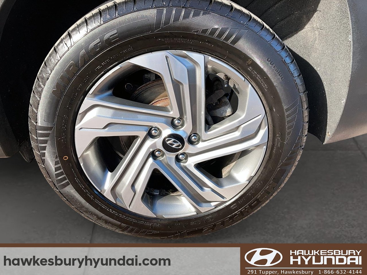 2022 Hyundai Santa Fe - Image 8