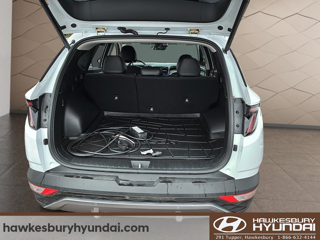 2023 Hyundai Tucson Plug-In Hybrid - Image 6