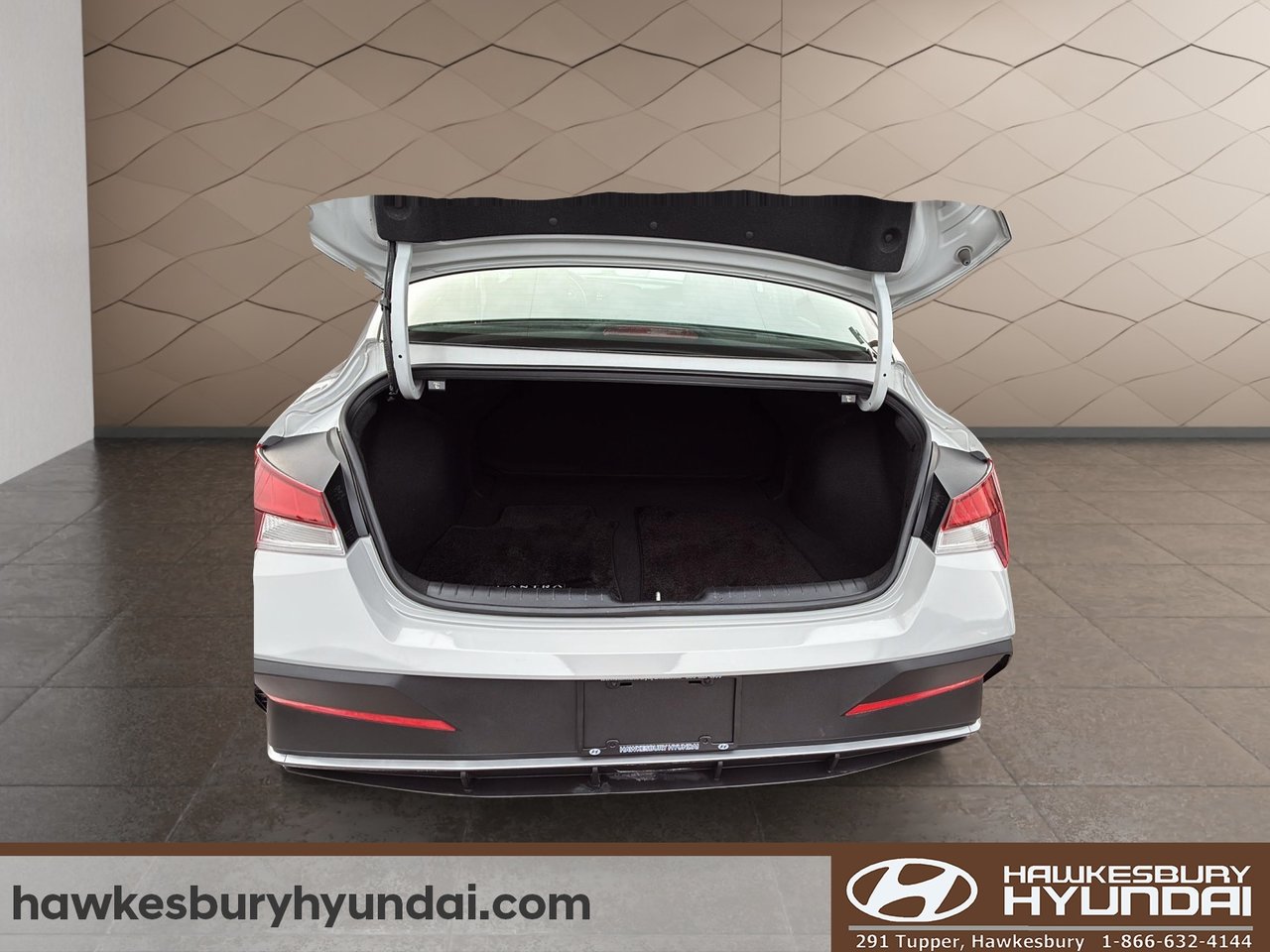 2025 Hyundai Elantra - Image 6