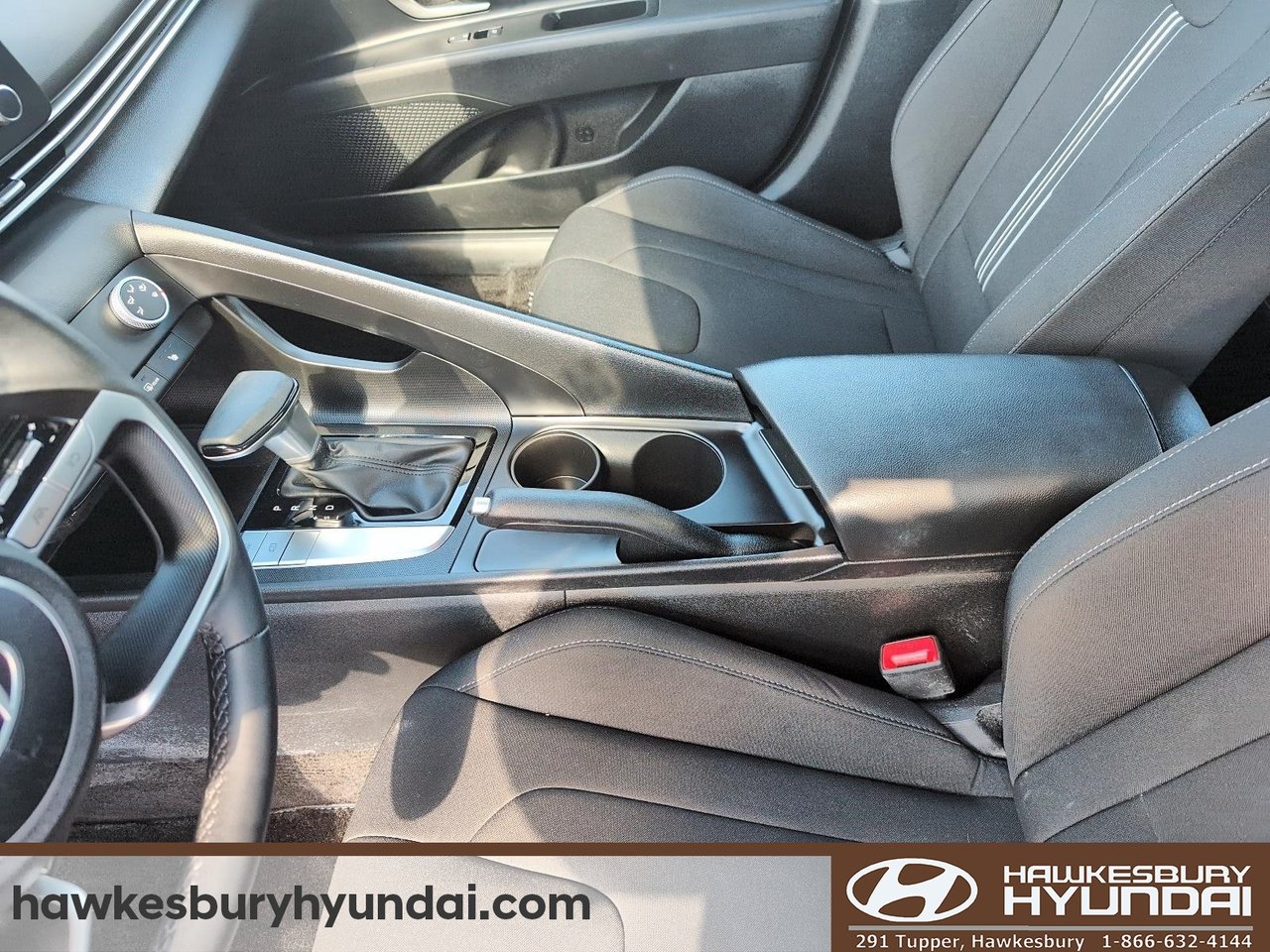 2024 Hyundai Elantra - Image 10