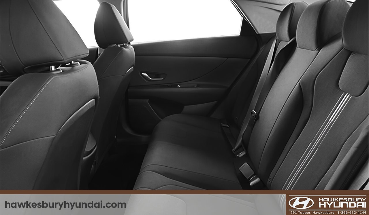 2025 Hyundai Elantra - Image 4