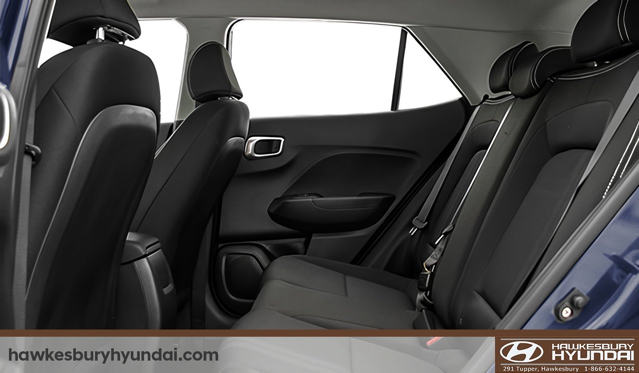 2025 Hyundai Venue - Image 4