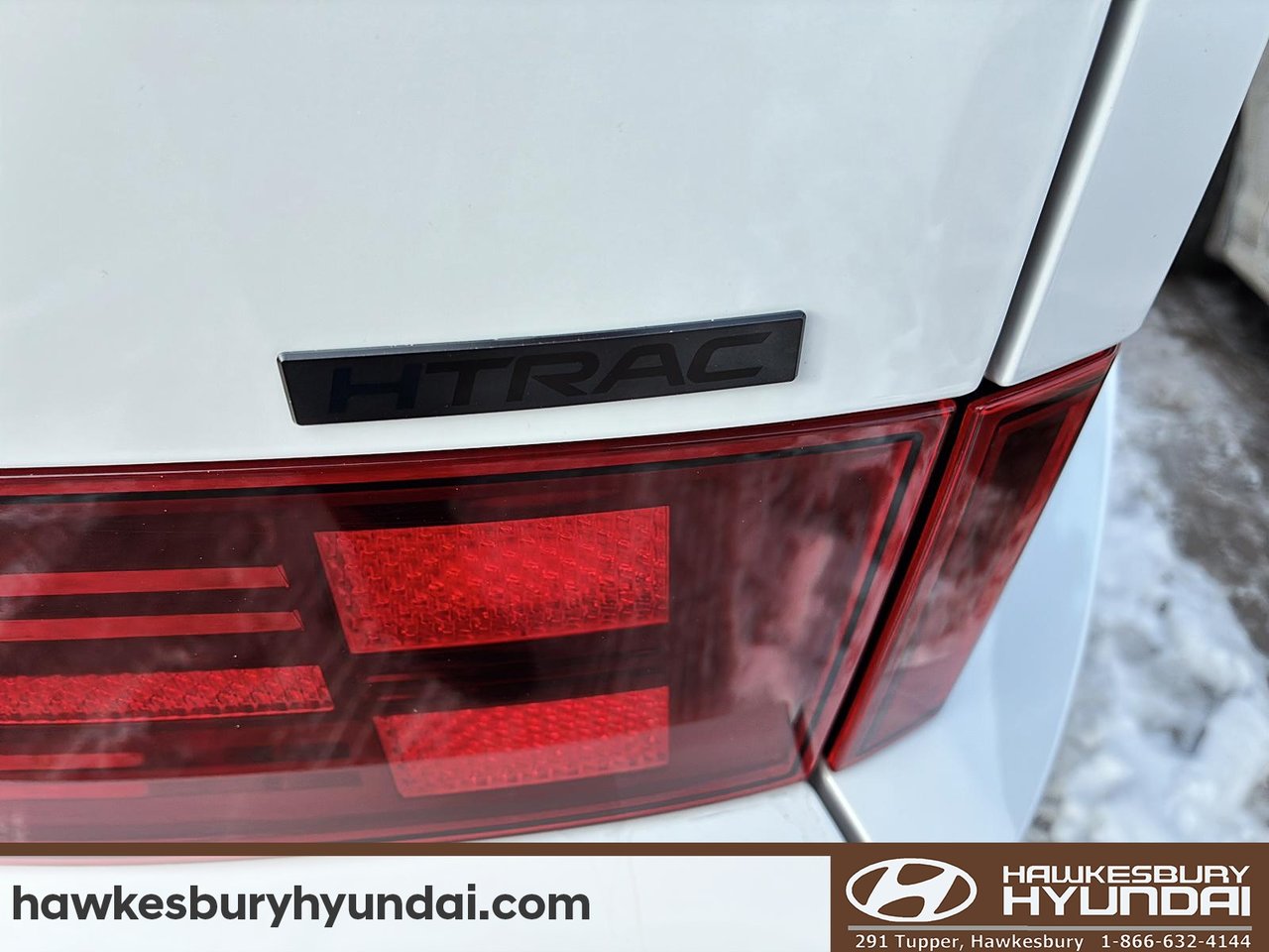 2025 Hyundai Santa Fe - Image 16