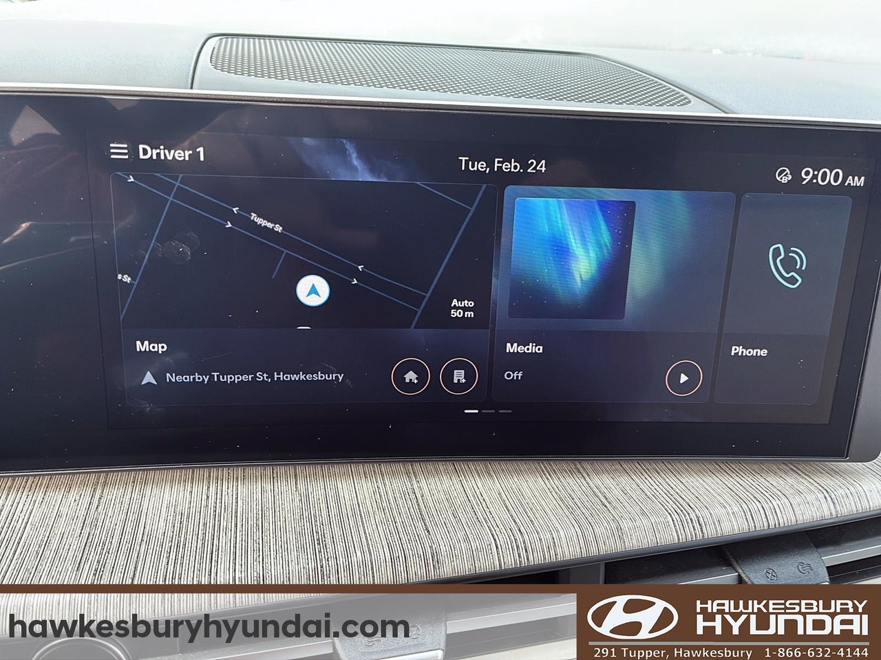 2025 Hyundai Santa Fe - Image 19