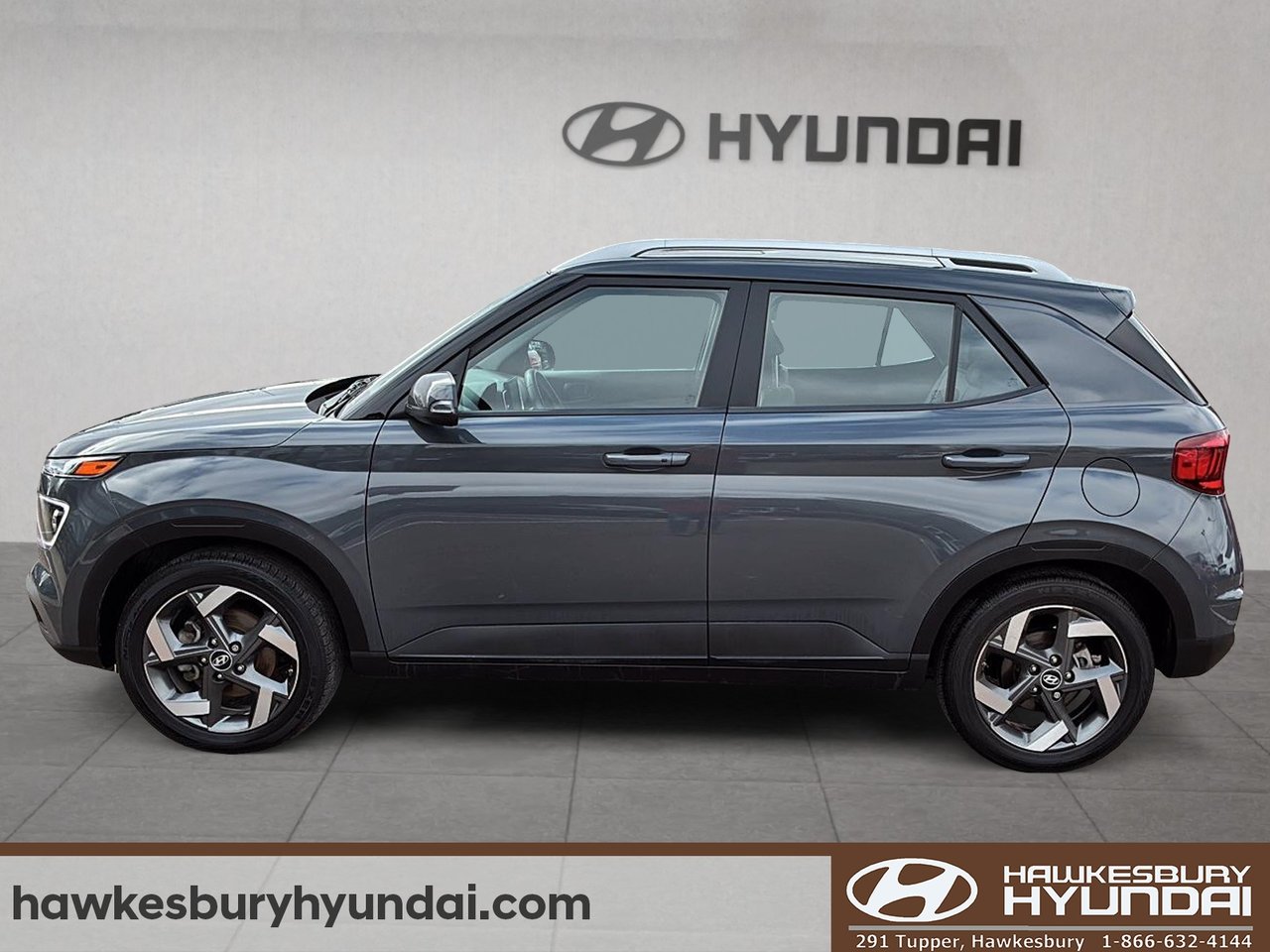 2025 Hyundai Venue - Image 5