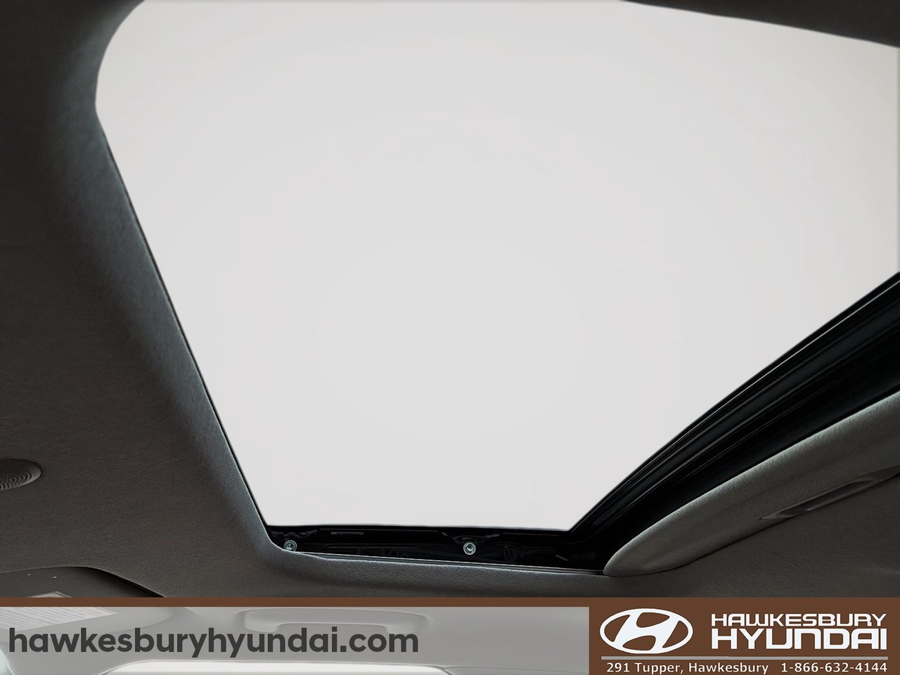 2025 Hyundai Venue - Image 16