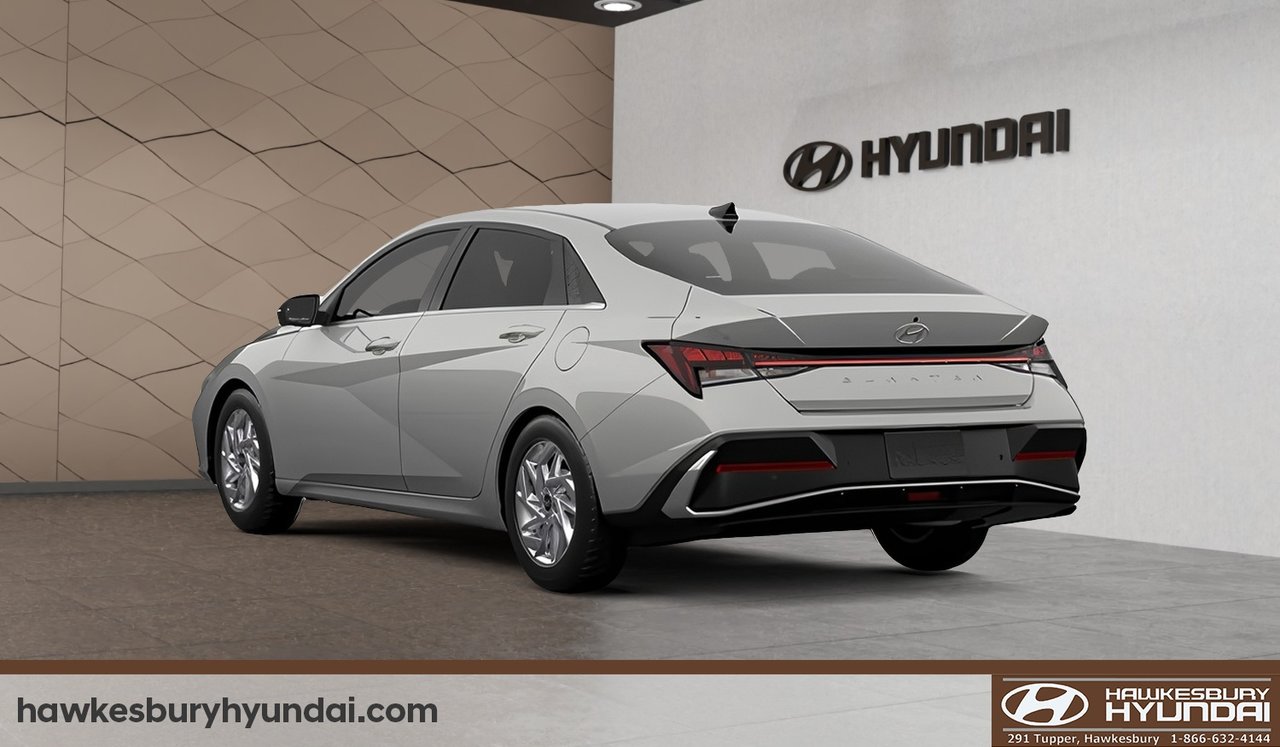 2025 Hyundai Elantra - Image 3