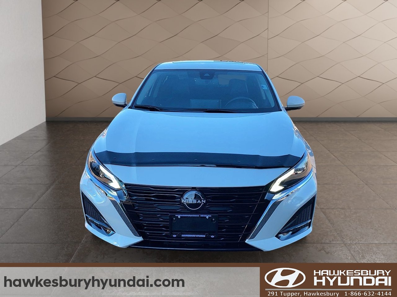 2024 Nissan Altima - Image 2