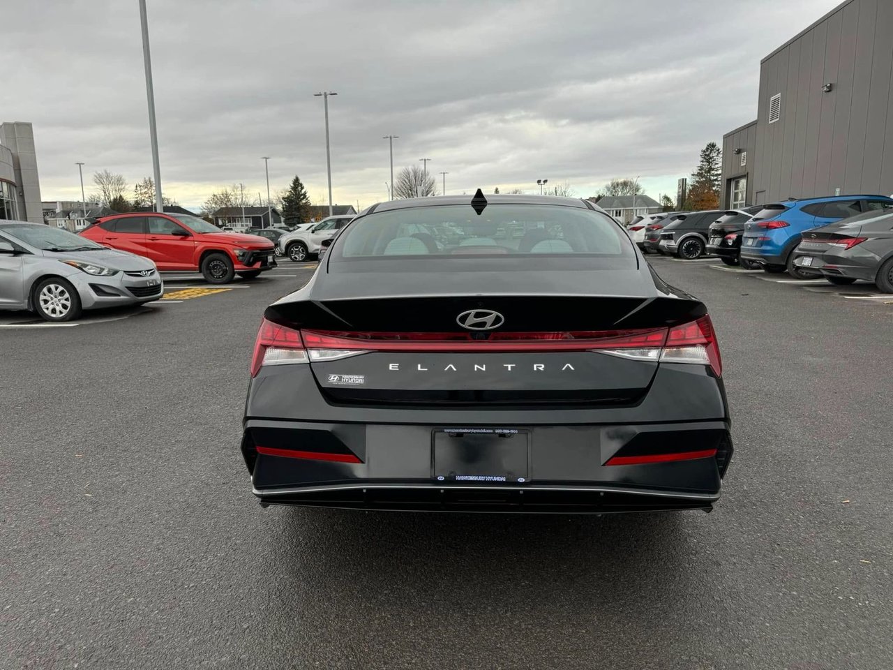 2024 Hyundai Elantra - Image 13