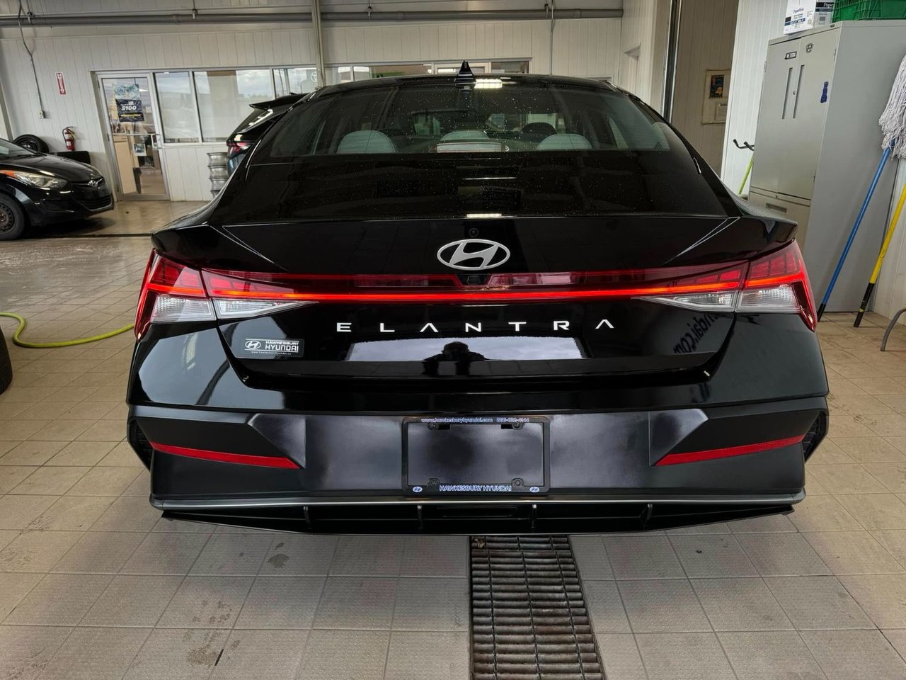 2024 Hyundai Elantra - Image 14