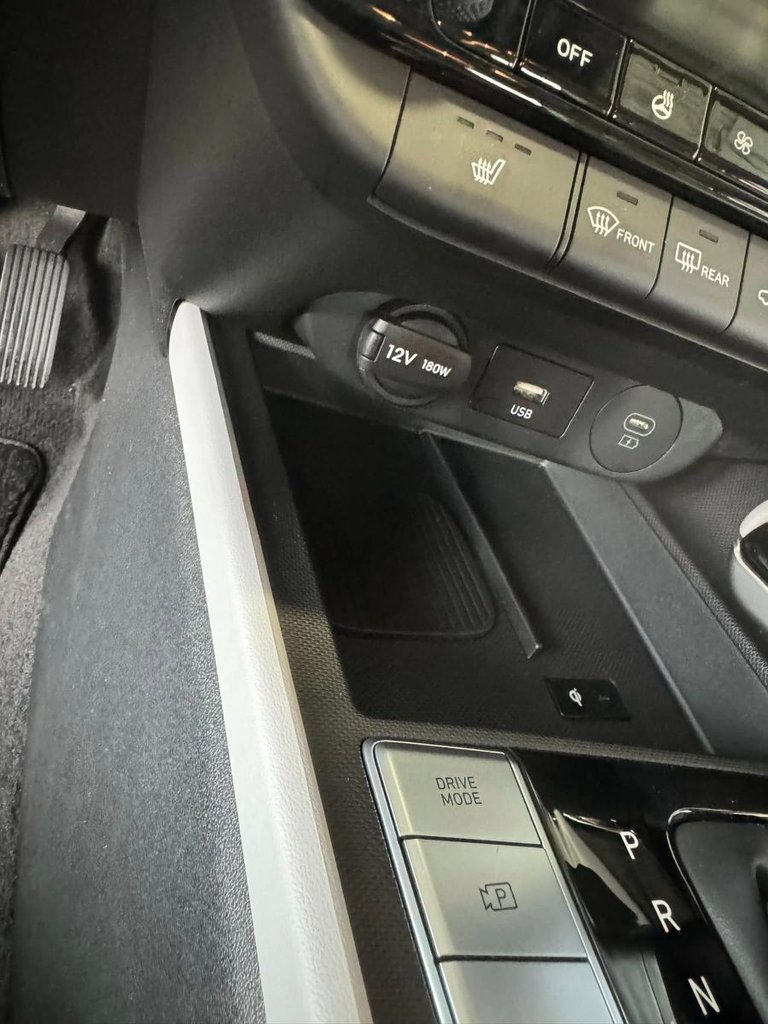 2024 Hyundai Elantra - Image 22