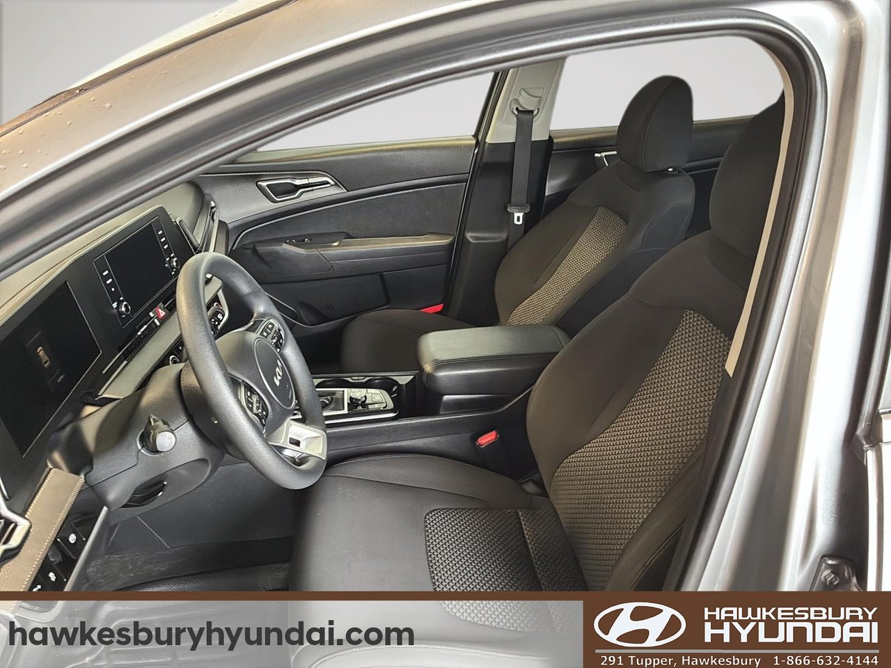 2023 Kia Sportage - Image 9