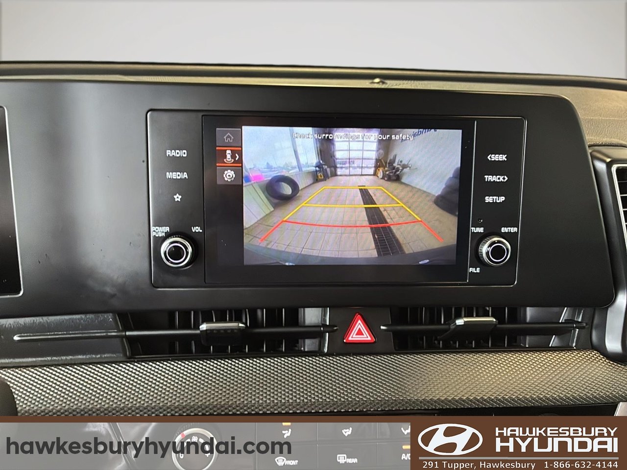 2023 Kia Sportage - Image 16