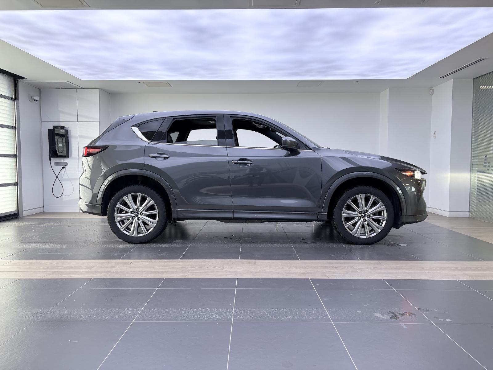 2022 Mazda CX-5 - Image 5