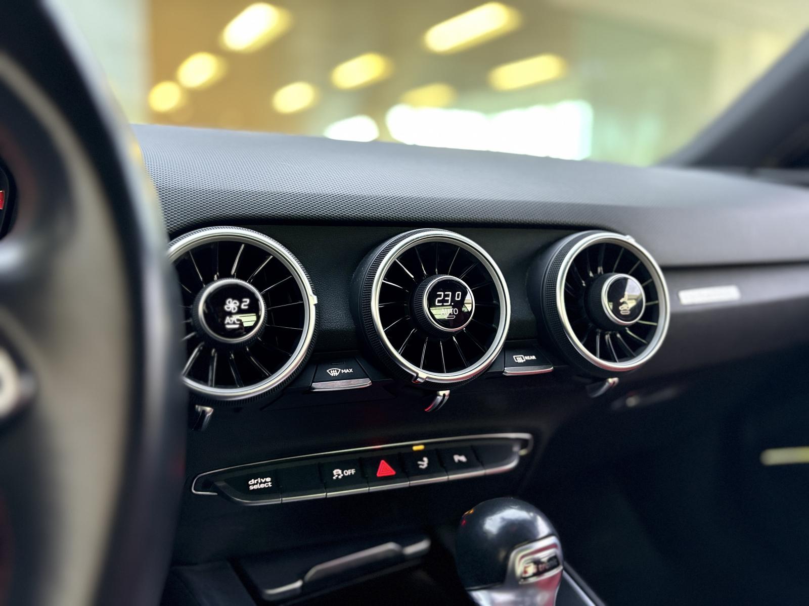 2017 Audi TTS - Image 22