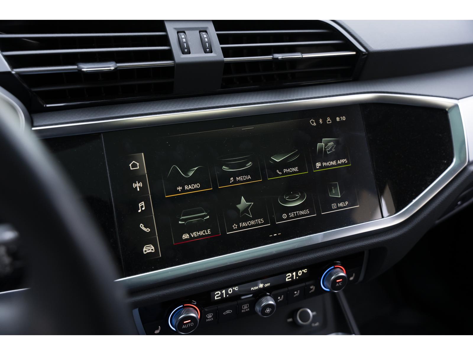 2023 Audi Q3 - Image 24