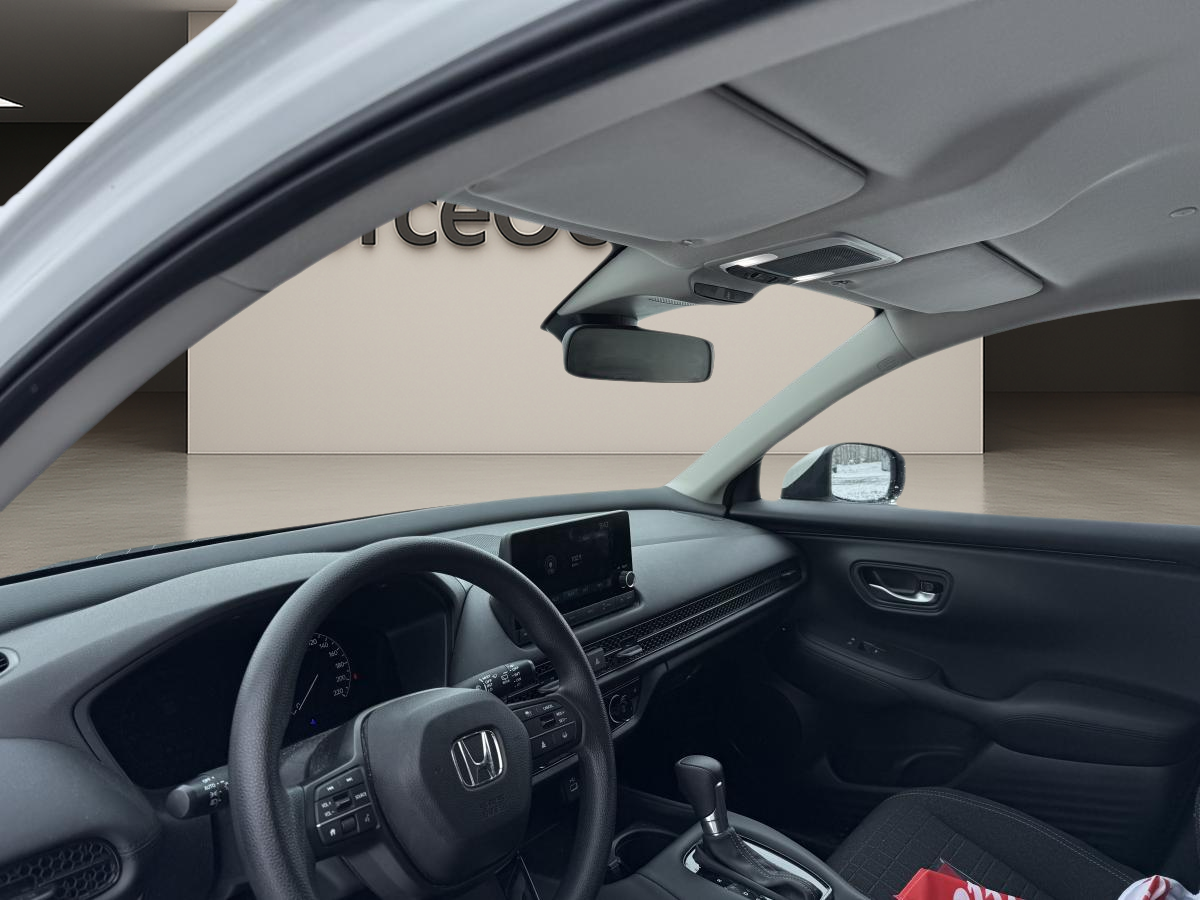 2025 Honda HR-V - Image 7