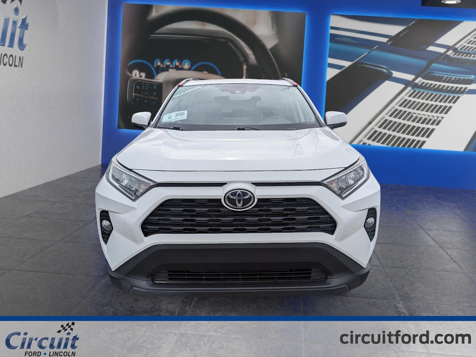 2019 Toyota RAV4 - Image 2