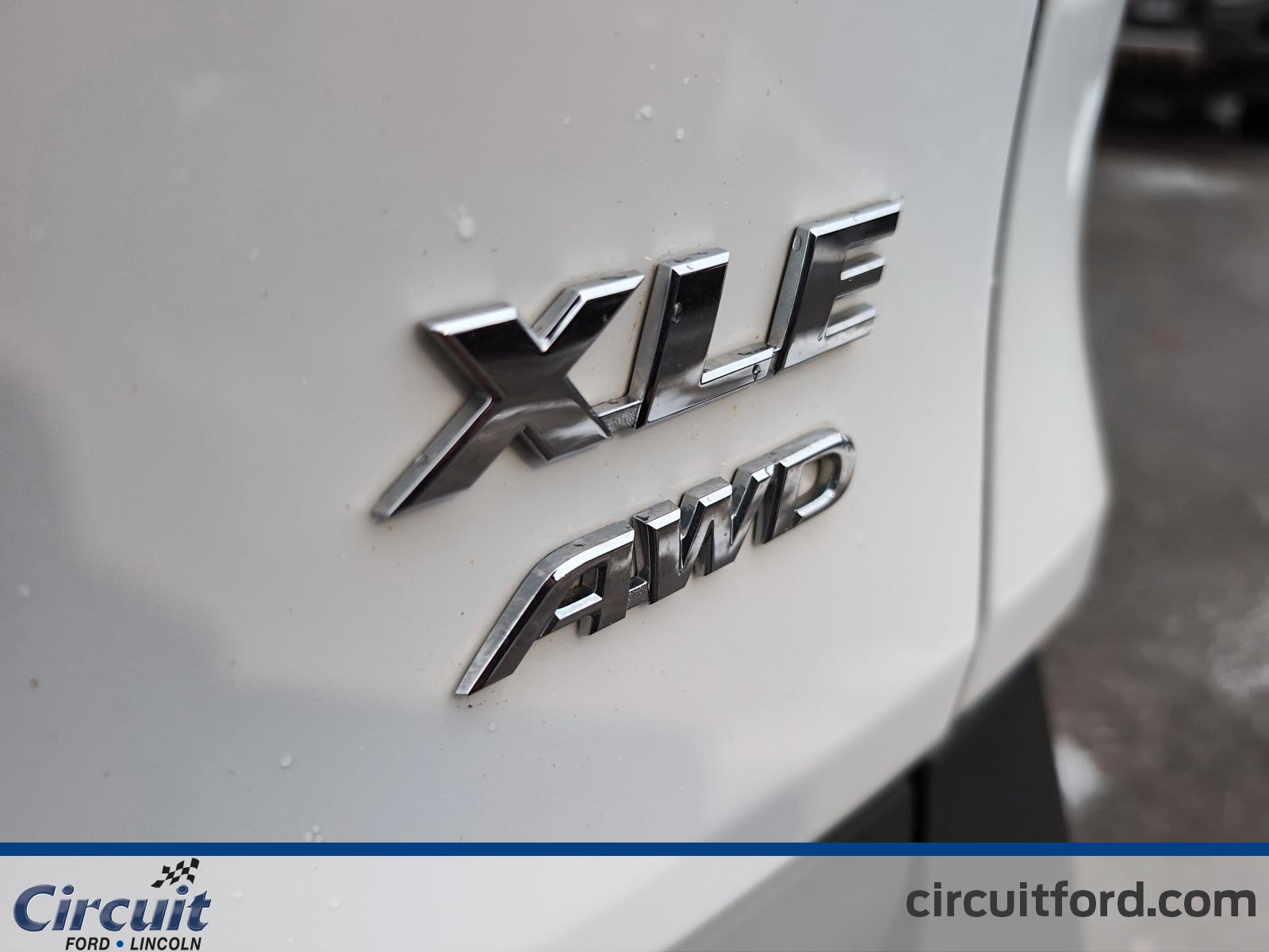 2019 Toyota RAV4 - Image 15