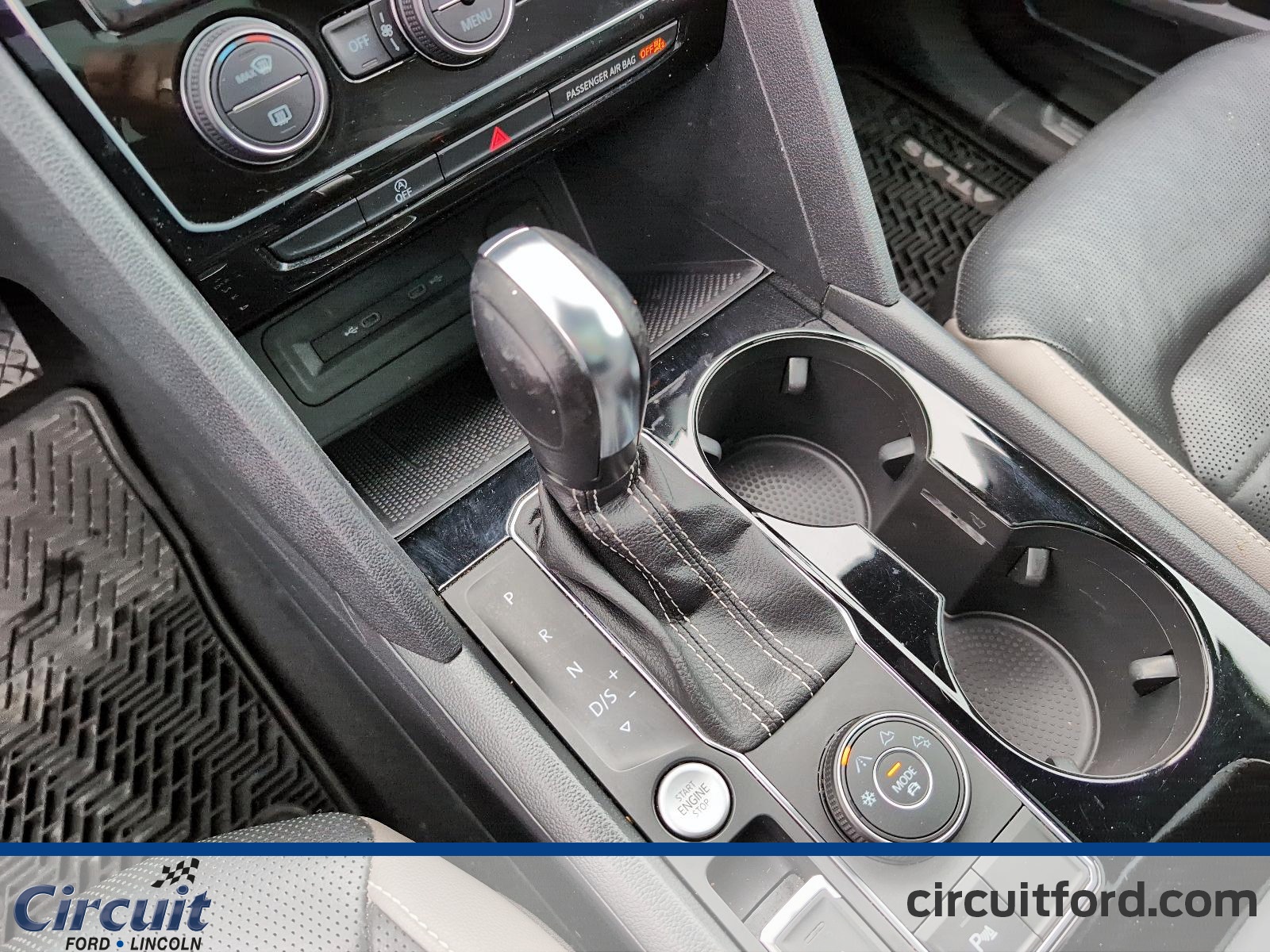 2022 Volkswagen Atlas Cross Sport - Image 16