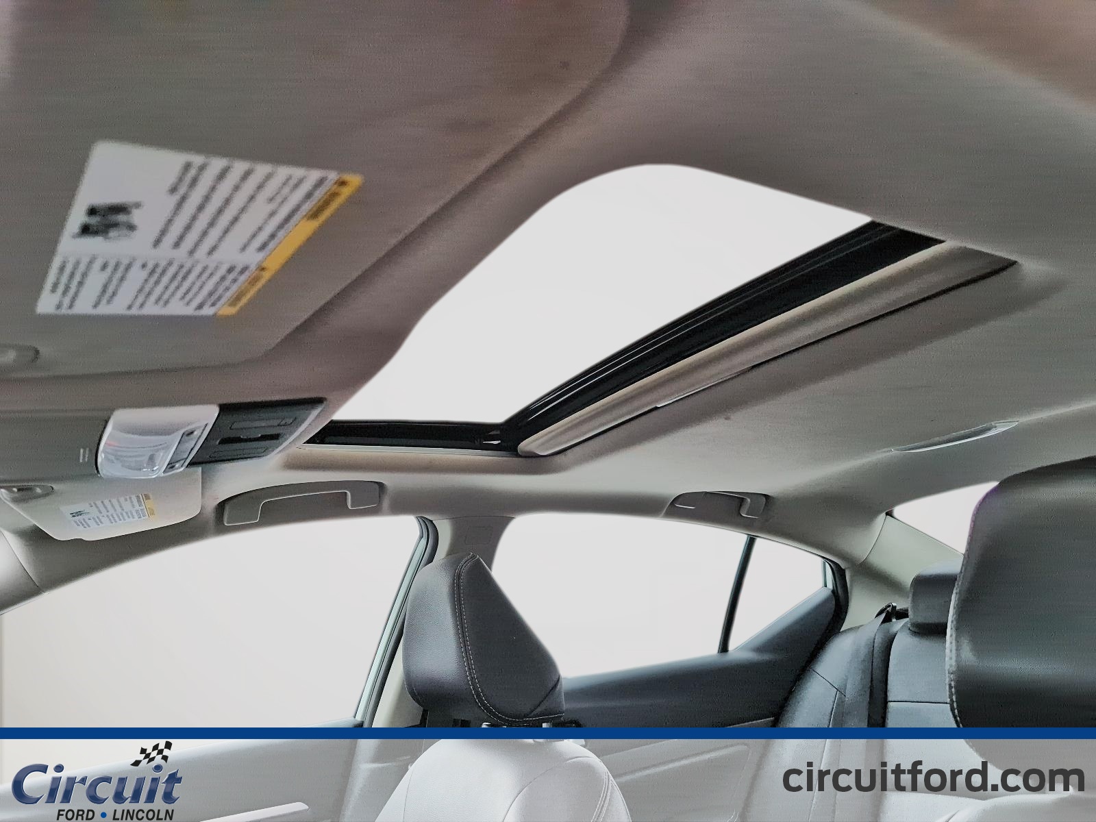 2022 Nissan Altima - Image 19