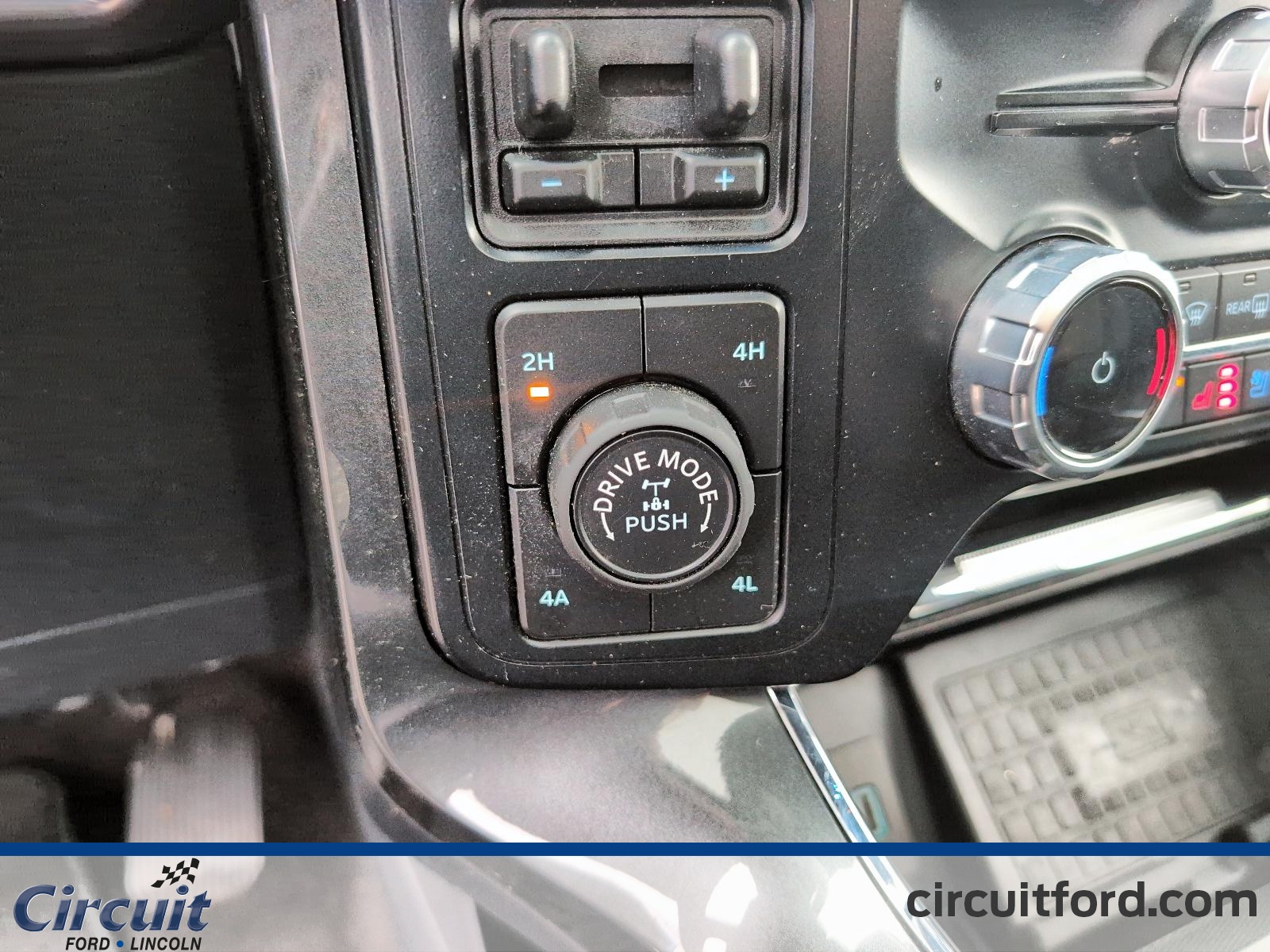 2022 Ford F-150 - Image 17