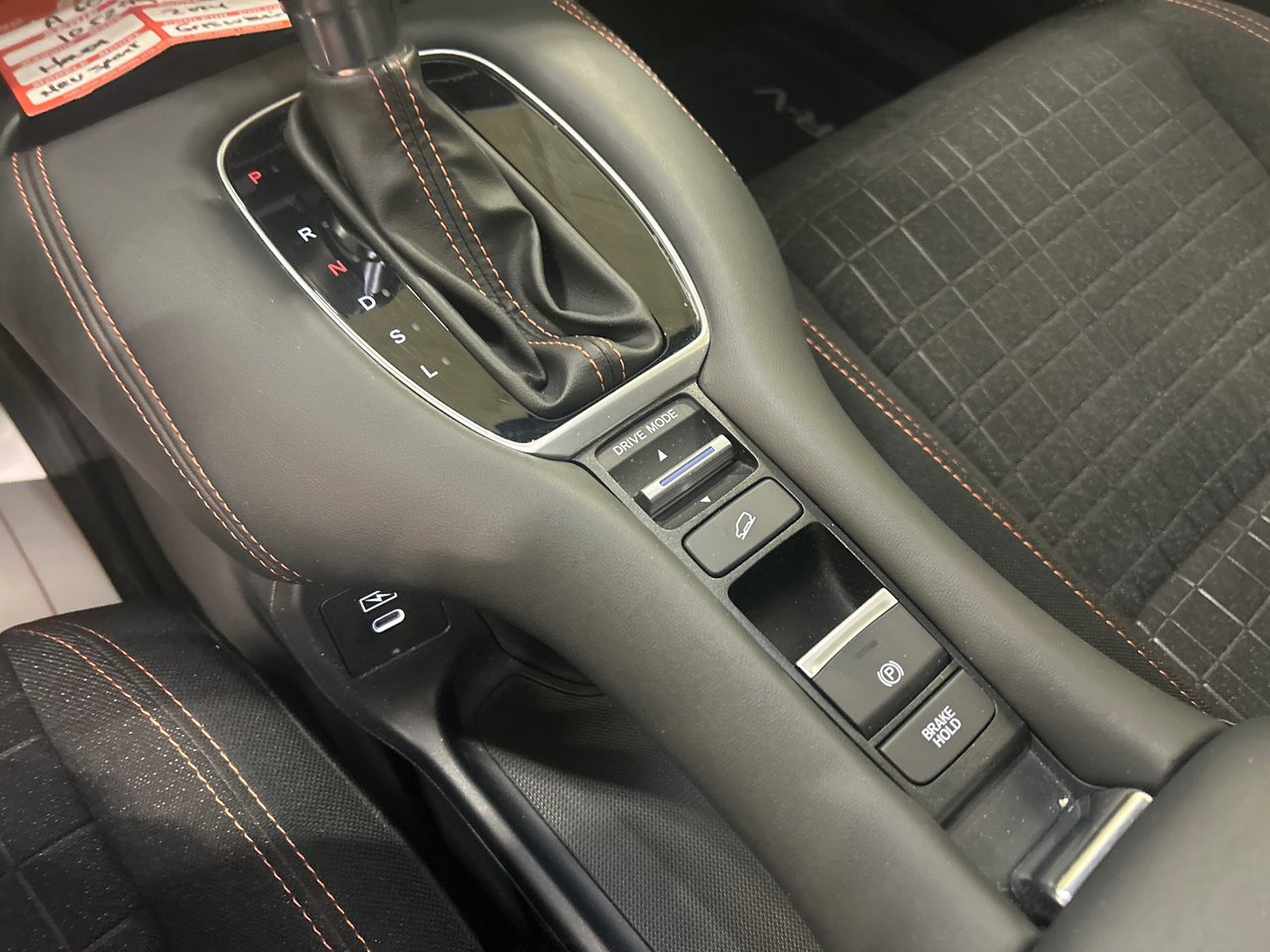 2024 Honda HR-V - Image 16