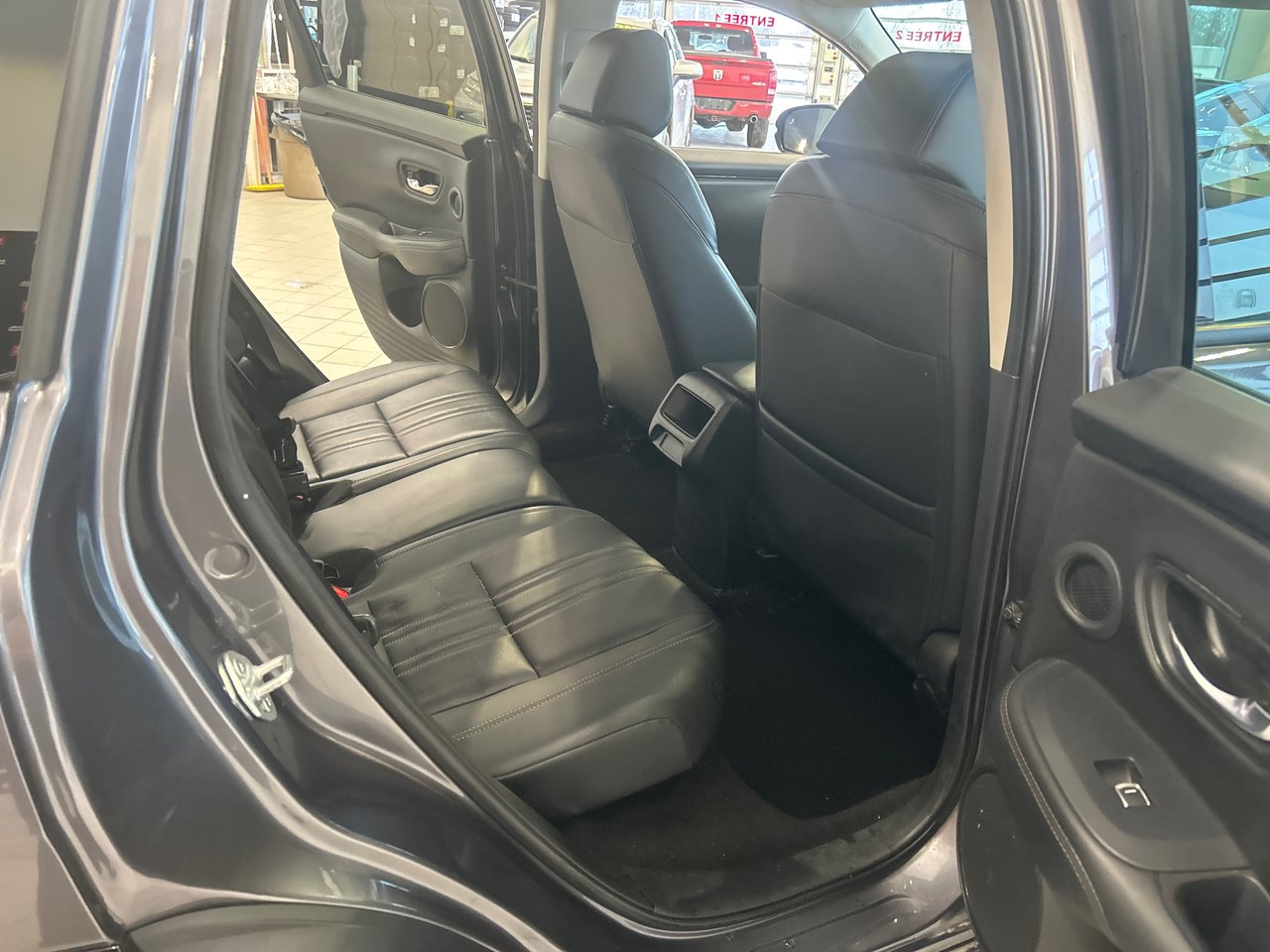 2023 Honda HR-V - Image 12