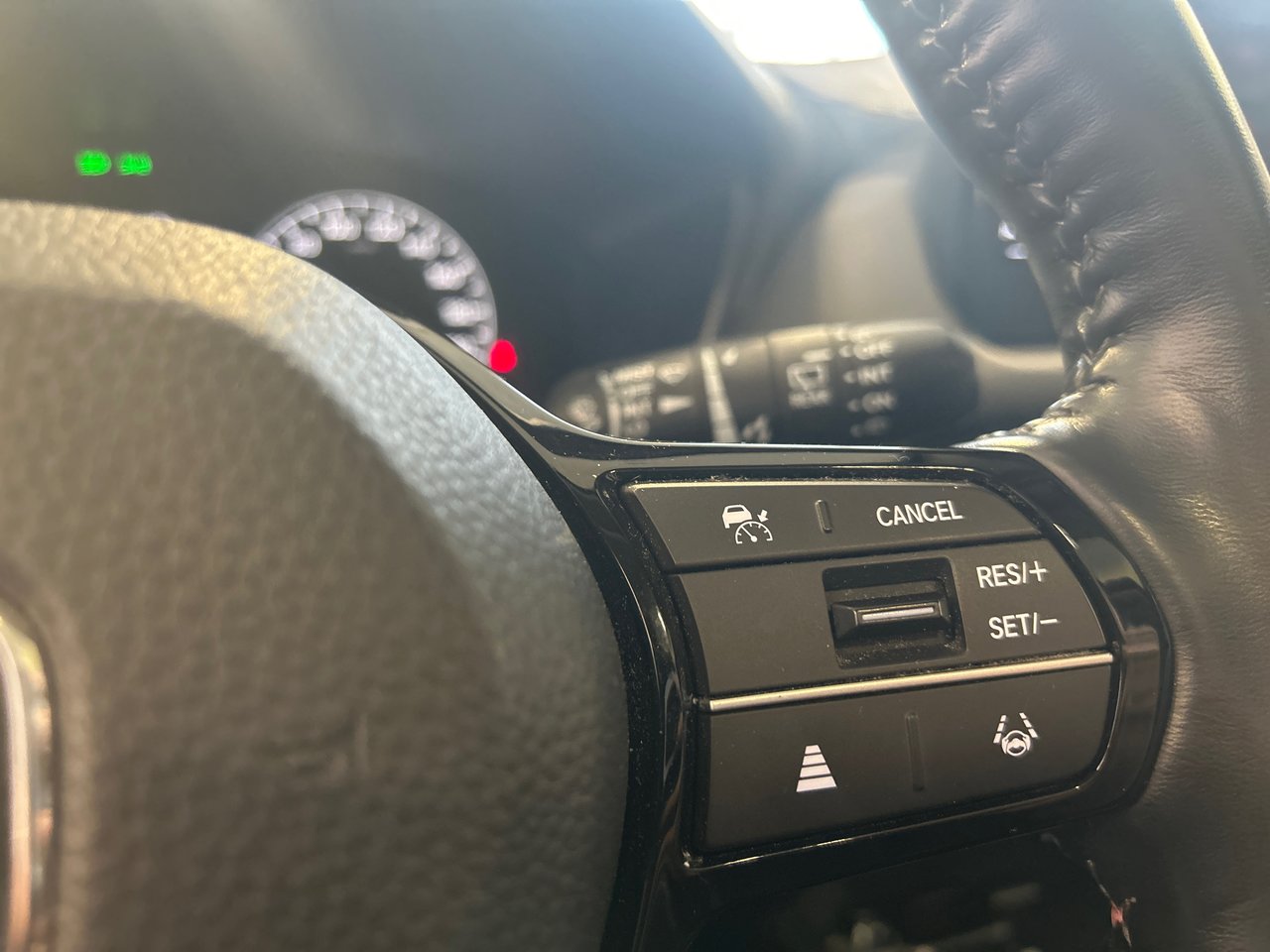 2023 Honda HR-V - Image 32