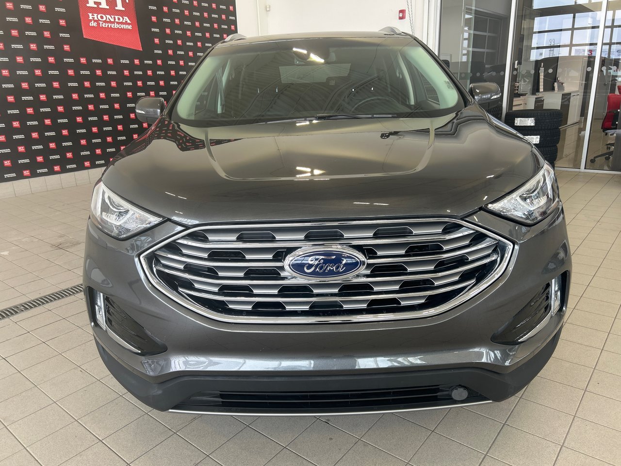 2020 Ford Edge - Image 3
