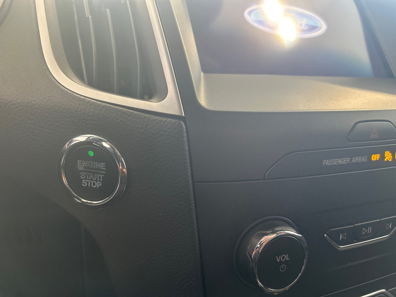 2020 Ford Edge - Image 21